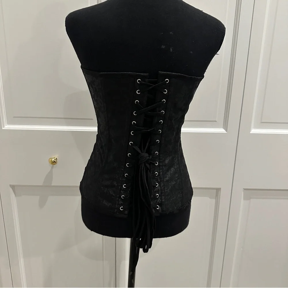 NWT Black and Red Lace Corset Top - Picture 3 of 10
